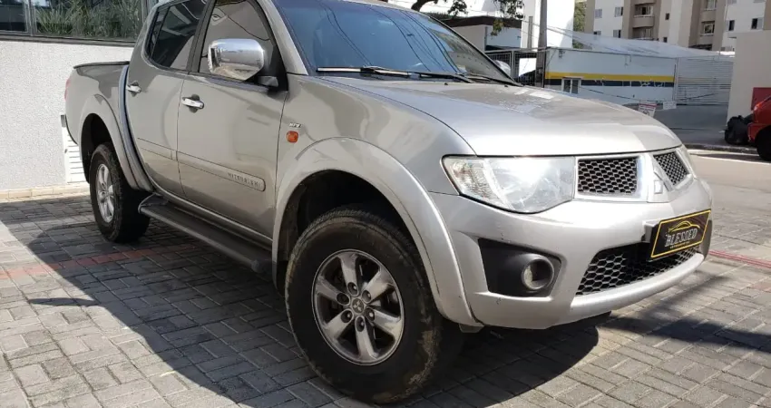 MITSUBISHI L200 TRITON 3.2 HPE 4X4 CD 16V TURBO INTERCOOLER DIESEL 4P AUTOMÁTICO 2011/2012
