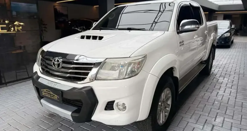 TOYOTA HILUX CD SRV D4-D 4X4 3.0 TDI DIESEL AUT 2014