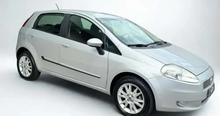 Fiat Punto 1.6 ESSENCE  - Prata - 2011/2012