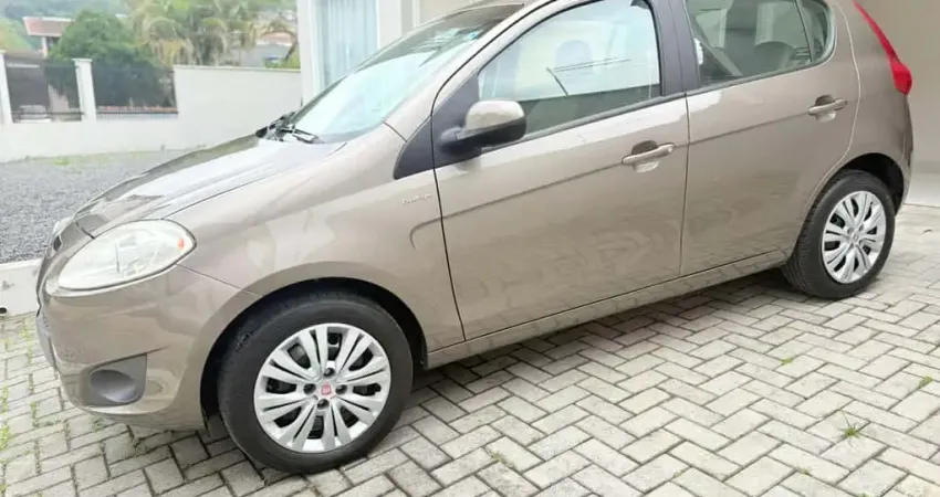Fiat Palio 1.6 ESSENCE  - Cinza - 2013/2013