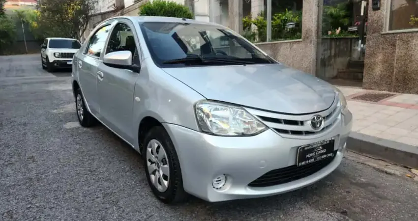 Toyota Etios 2016 1.5 x sedan 16v flex 4p manual