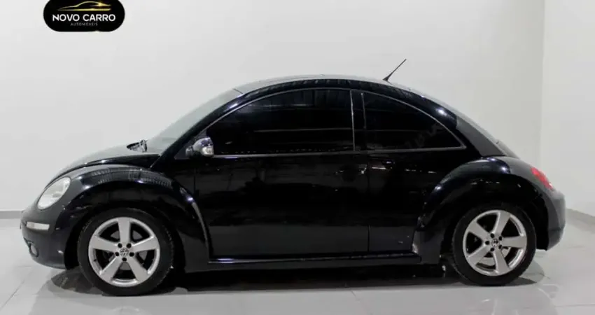 Volkswagen New beetle 2010 2.0 mi 8v gasolina 2p automático