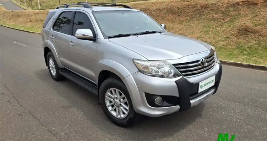 TOYOTA HILUX SW4 2.7 SR 4X2 16V FLEX 4P AUTOMÁTICO
