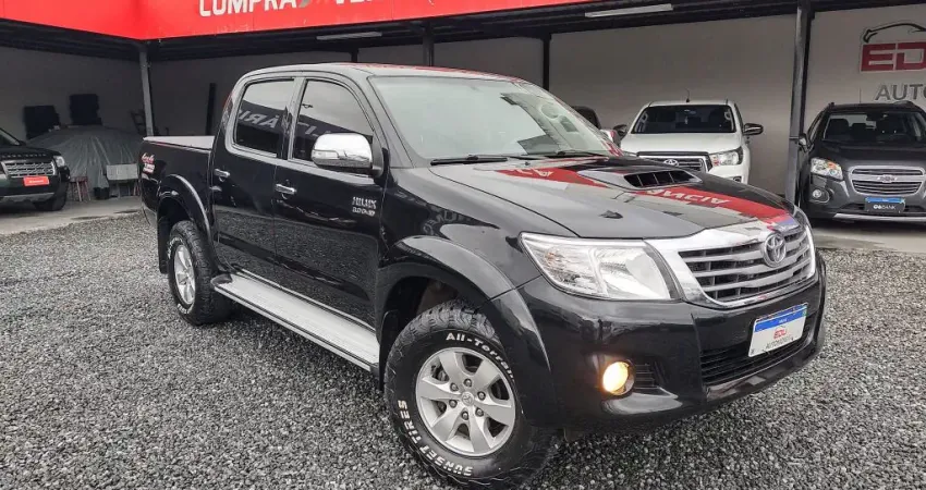 Hilux srv 3.0 4x4 automática 2013
