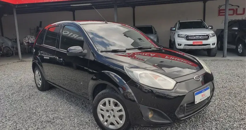 Fiesta Hatch 1.6 completo 2014