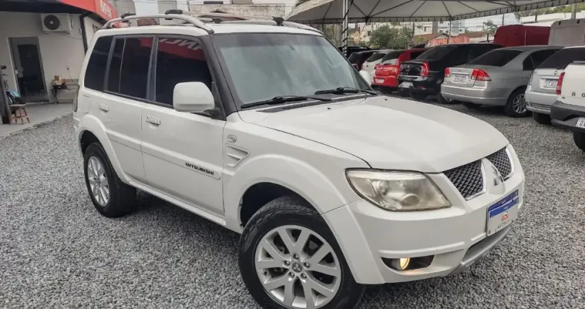 TR4 gasolina 4x2 automática 2012