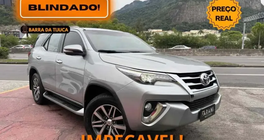 Toyota Hilux sw4 2017 2.8 srx 4x4 7 lugares 16v turbo intercooler diesel 4p automático