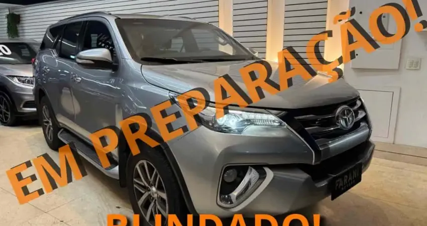 Toyota Hilux sw4 2017 2.8 srx 4x4 7 lugares 16v turbo intercooler diesel 4p automático