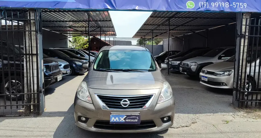 Nissan Versa S 1.6 FLEX 2013 