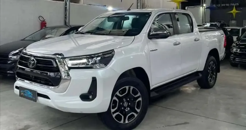TOYOTA HILUX 2.8 D-4d Turbo CD SRX 4X4 - 2023/2024