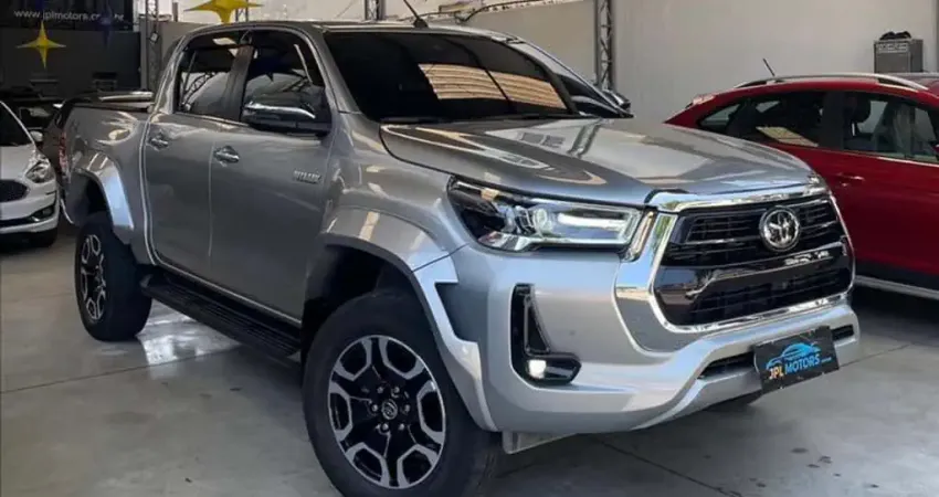 TOYOTA HILUX 2.8 D-4d Turbo CD SRX Plus 4X4 - 2024/2024