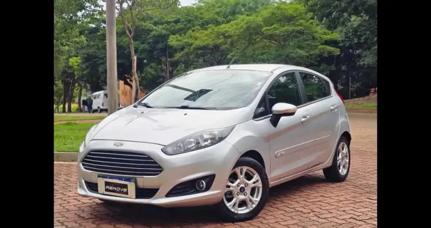 FORD FIESTA 1.6 SE HATCH 16V FLEX 4P POWERSHIFT
