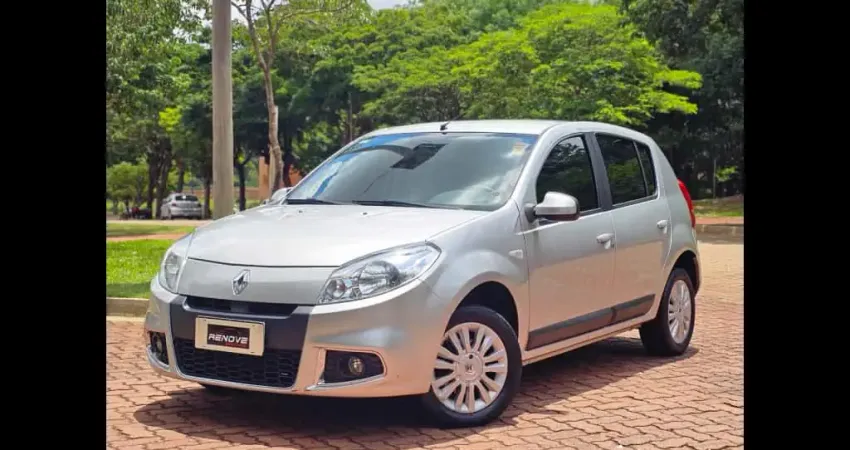 RENAULT SANDERO 1.6 PRIVILÉGE 16V FLEX 4P AUTOMÁTICO