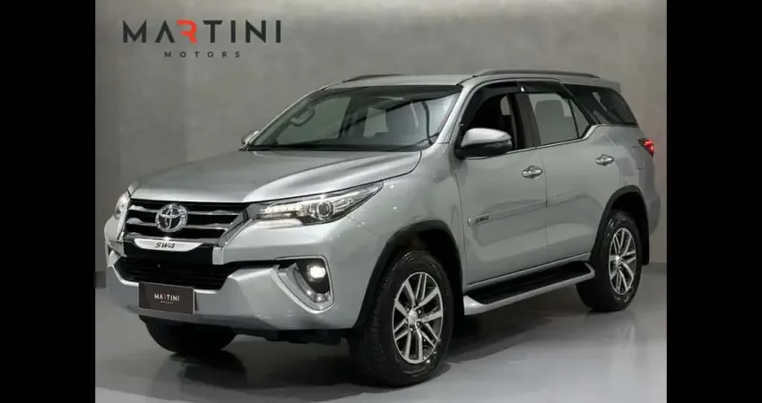 TOYOTA HILUX SW4 SW4 SRX 4x4 2.8 TDI 16V Dies. Aut.