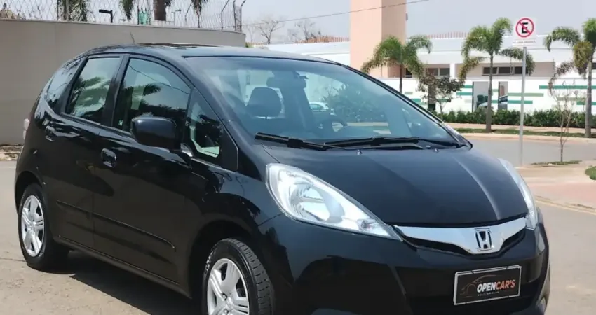 Honda Fit DX 1.4 mecânico Flex! Confortável espaçoso e econômico 