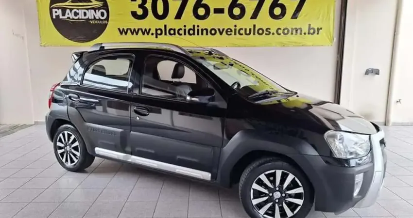 TOYOTA ETIOS 1.5 CROSS FLEX 2014