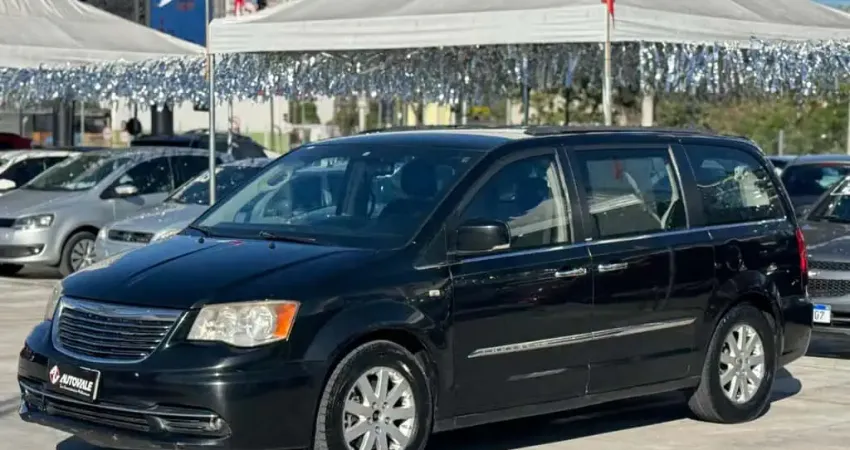 CHRYSLER T COUNTRY TRG 2014