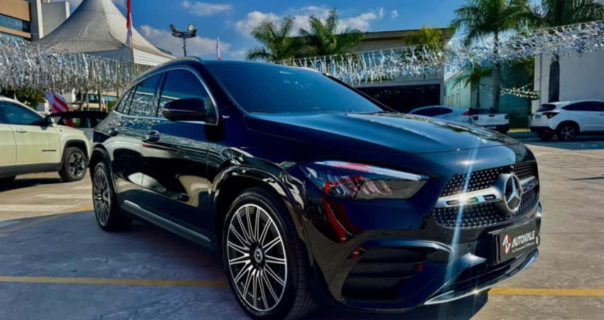 MERCEDES-BENZ GLA200 2025