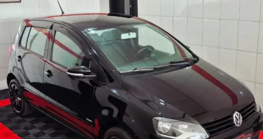VW Fox 1.6 Trendline 2012 – Compacto, Potente e Ideal para o Dia a Dia!