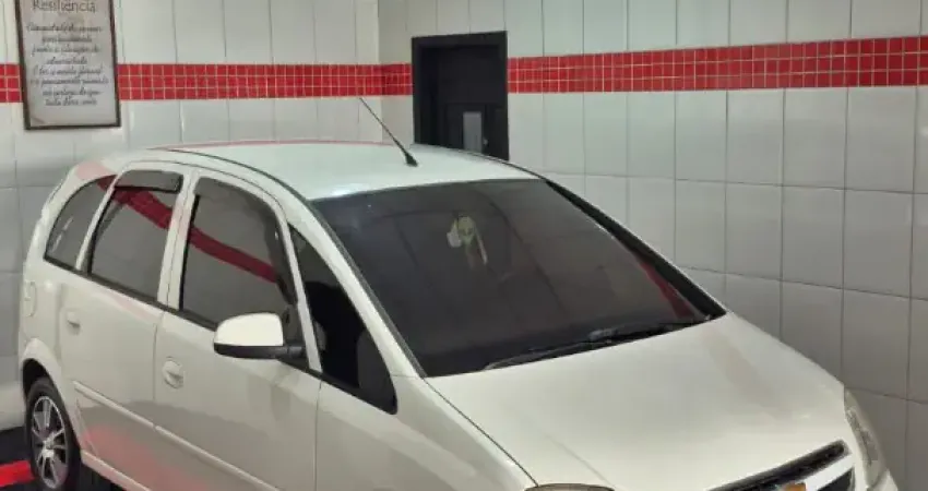 Chevrolet Meriva Maxx 1.4 2010 – Espaço, Versatilidade e Economia para Toda a Família!