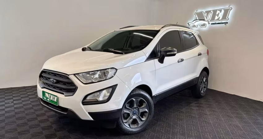 Ford EcoSport FREESTYLE 1.5 12V Flex 5p Mec.  - Branca - 2017/2018