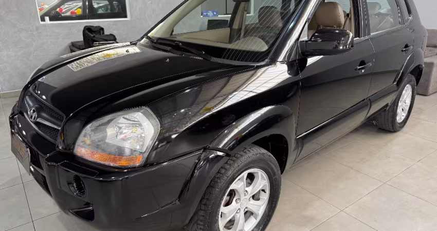 TUCSON 2.0 ANO 2010 AUTOMÁTICO PNEUS NOVOS 