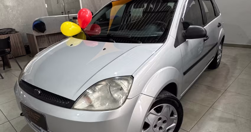 FIESTA HATCH 1.6 ANO 2004
