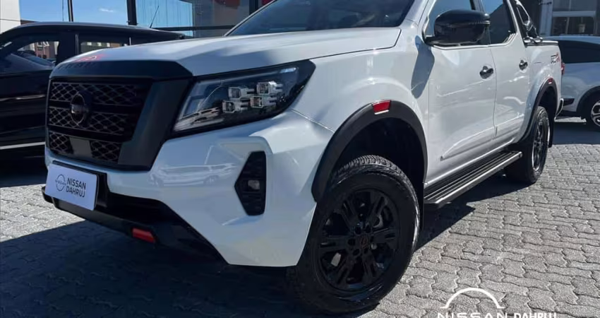 NISSAN FRONTIER 2.3 16V TURBO DIESEL PRO4X CD 4X4 AUTOMÁTICO