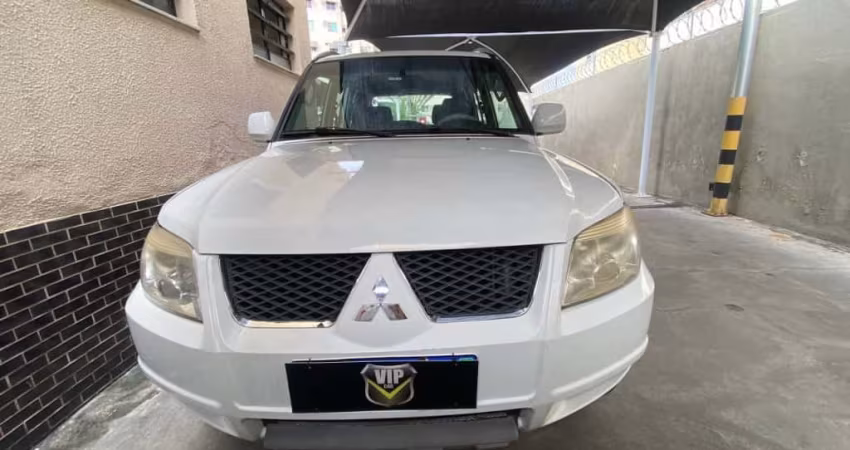 Mitsubishi Pajero tr4 2014 2.0 4x2 16v 140cv flex 4p automático