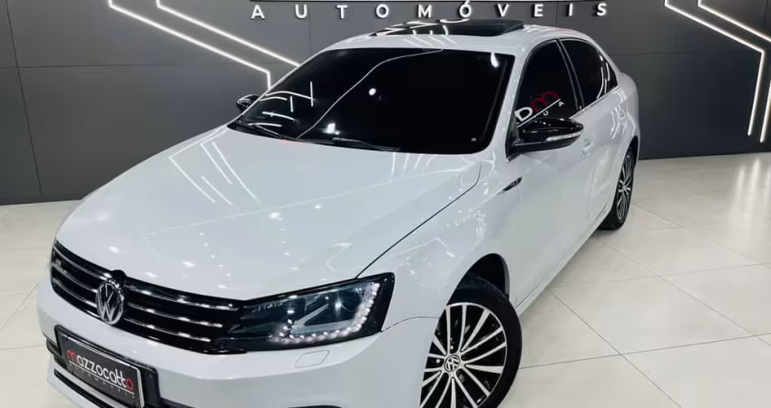 Volkswagen JETTA Highline 2.0 TSI 16V 4p Tiptronic