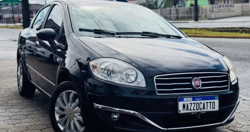 Fiat LINEA ESSENCE 1.8 Flex 16V 4p