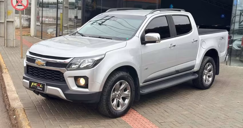 Chevrolet S-10 Pick-up LTZ 4x4 - Prata - 2021/2022
