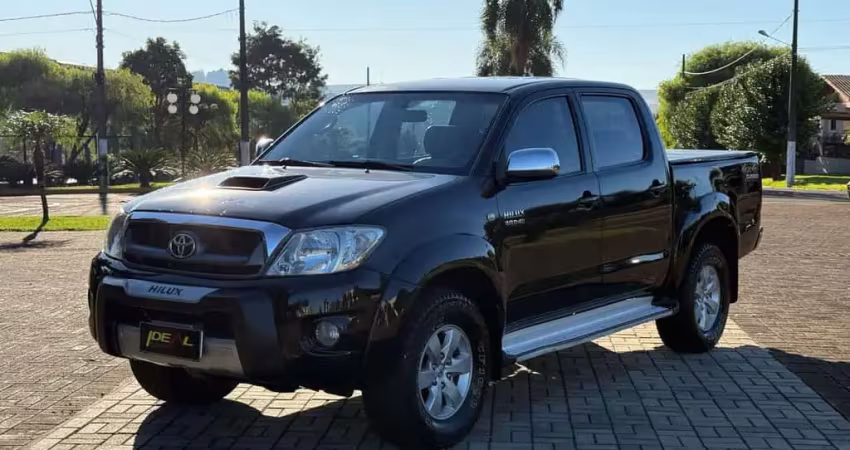 Toyota Hilux /  CD4X4 SRV - Preta - 2010/2011