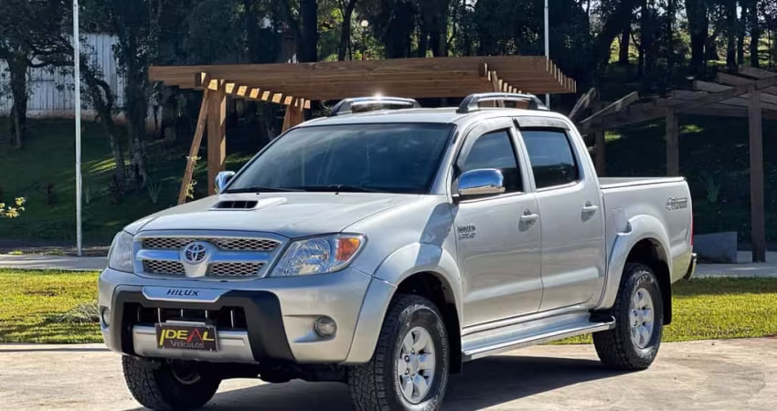 Toyota Hilux CD SRV D4-D 4x4 3.0 TDI Diesel Aut  - Prata - 2007/2007