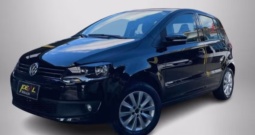Volkswagen Fox 1.6 Mi - Preta - 2012/2013