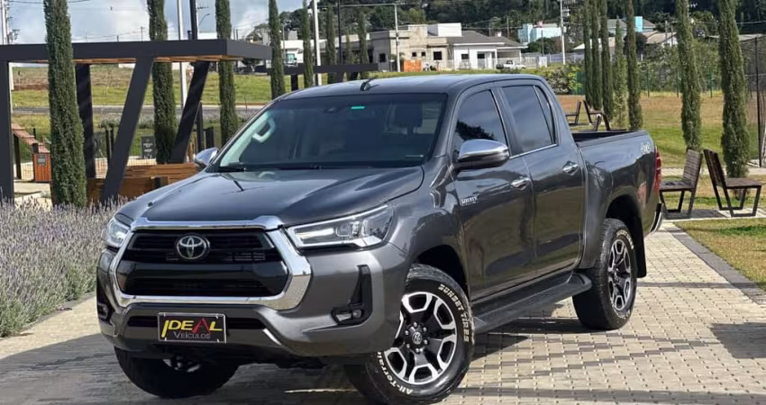 Toyota Hilux CD SRX 4x4 2.8 TDI 16V Diesel Aut.  - Cinza - 2021/2021