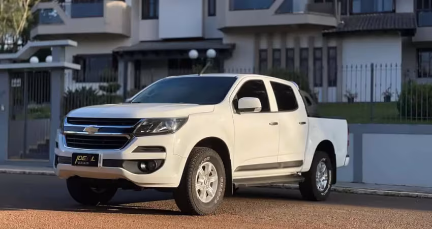 Chevrolet S-10 Pick-up Advantage 2.5 4x2  - Branca - 2016/2017