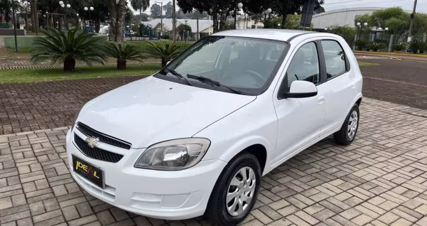 Chevrolet Celta 1.0L LT - Branca - 2014/2015