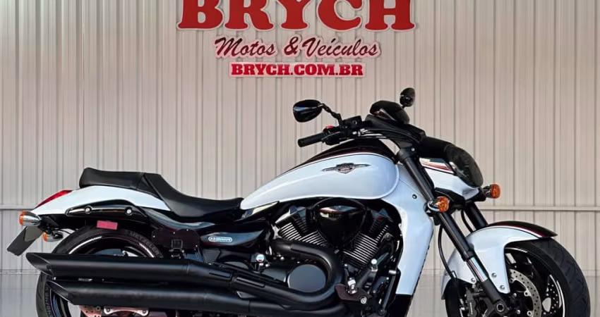 Suzuki Boulevard M1800R B.O.S.S. ABS - Branca - 2015/2016