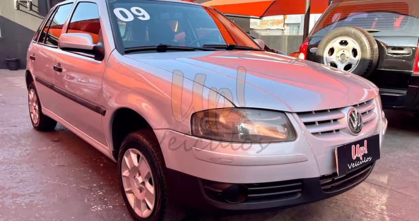 Volkswagen Gol W/ 1.0 GIV - Prata - 2008/2009