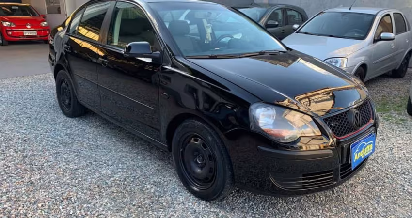 VOLKSWAGEN Polo Sedan 1.6 4P FLEX
