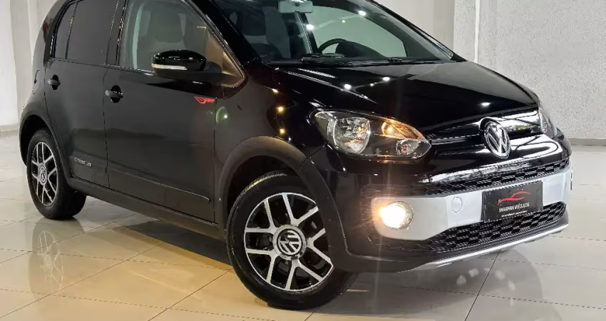 VW UP CROSS IMOTION, COMPLETO, BAIXO KM, SUPER CONSERVADO, PNEUS NOVOS