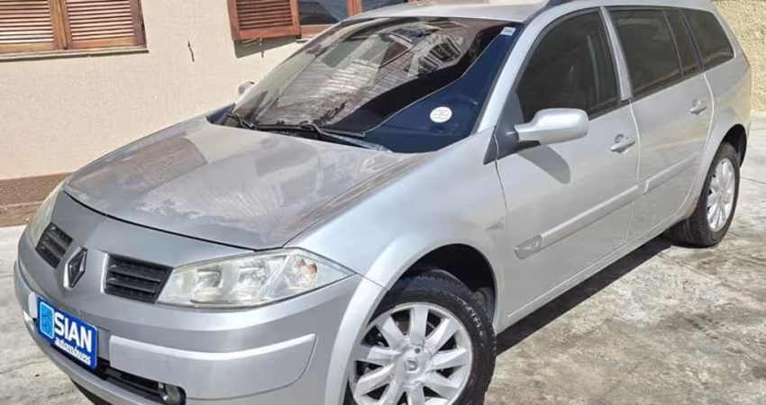 RENAULT MEGANE GRAND TOUR DYNAMIQUE 1.6 16V HI-FLEX MEC. 2011