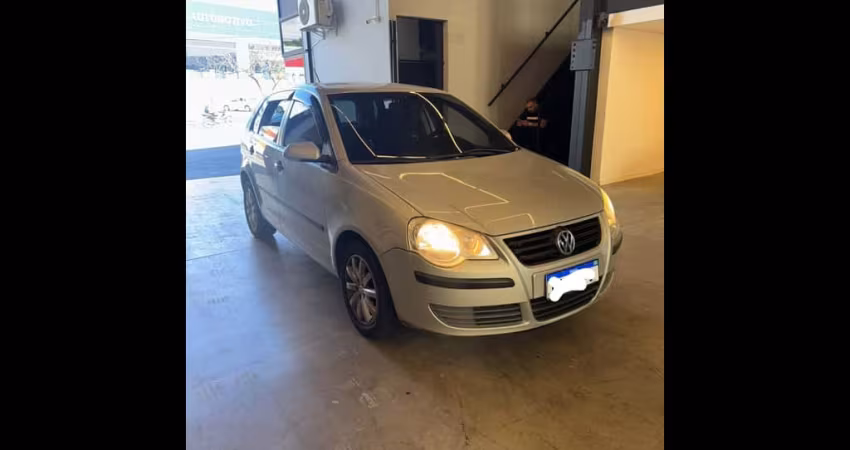 VOLKSWAGEN POLO 1.6 Mi/S.Ouro 1.6 Mi Tot.Flex 8V 5p