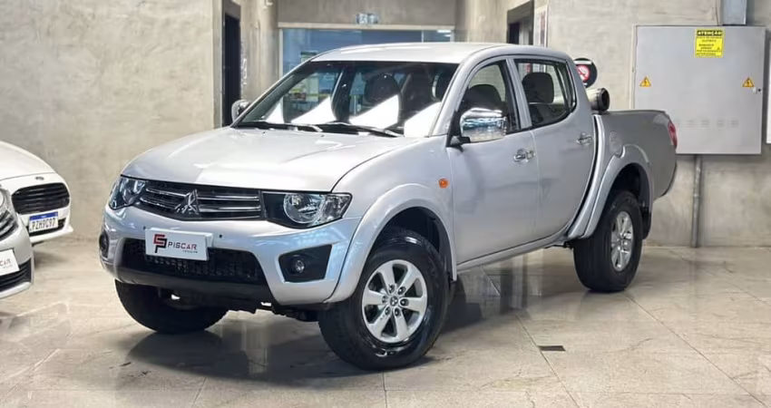 Mitsubishi L200 triton 2011 3.2 hpe 4x4 cd 16v turbo intercooler diesel 4p automático