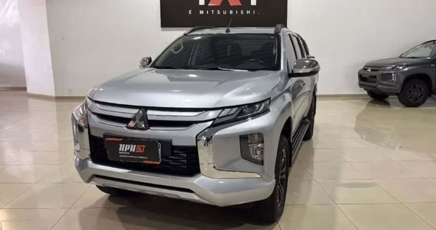 Mitsubishi L200 TRITON 2.4 16V TURBO DIESEL SPORT HPE-S CD 4P 4X4 AUTOMÁTICO