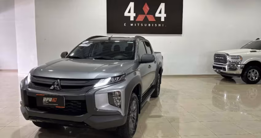 Mitsubishi L200 TRITON 2.4 16V TURBO DIESEL OUTDOOR GLS CD 4X4 AUTOMÁTICO