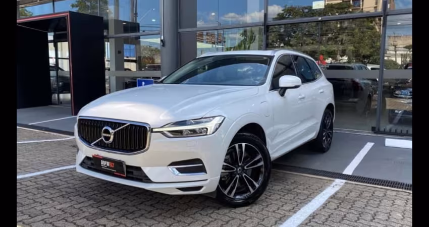 Volvo XC60 2.0 T8 HYBRID MOMENTUM AWD GEARTRONIC