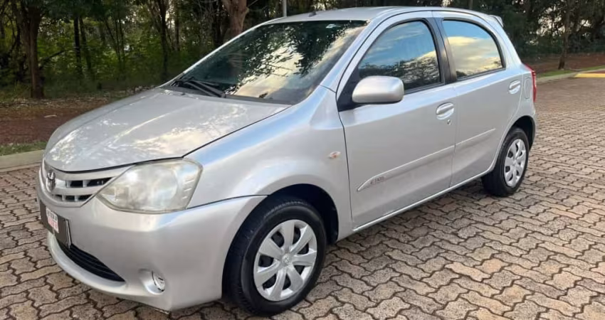 TOYOTA ETIOS 1.3 XS 16V FLEX 4P MANUAL