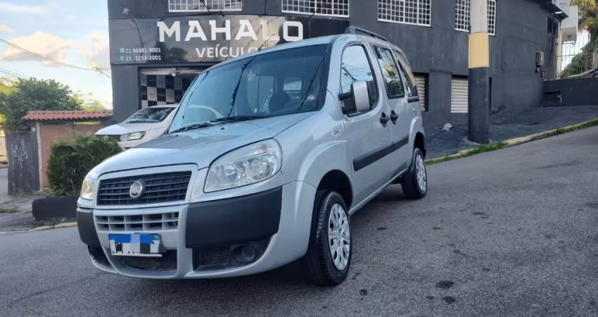Fiat Doblò Essence 2017  8 LUGARES  ( valor real)